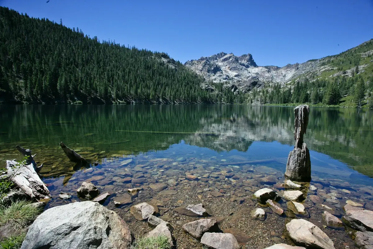 high alpine peaks and a serene lake in Graeagle