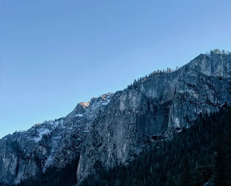 Beautiful deep grey mountain cliffs in Mariposa County